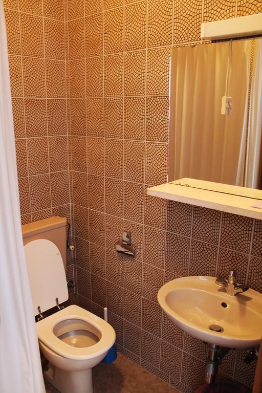 Apartments And Rooms Villa Mir ザトン エクステリア 写真
